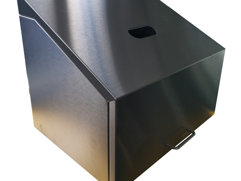 Hochwertige Batteriesammelbox mit zwei-schaliger Ausführung und brandfestem Isoliermaterial (entwickelt in Abstimmung mit Bundesministerium; unter anderem für Supermärkte)